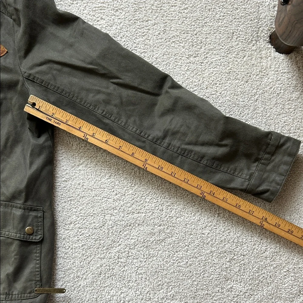 Vintage Women’s Legendary Whitetails Utility Jacket in Olive and Tan - Picture 12 of 13